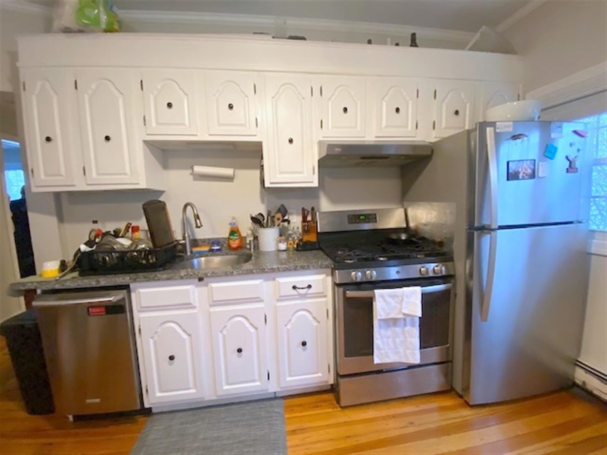 Building Photo - 519 Main St