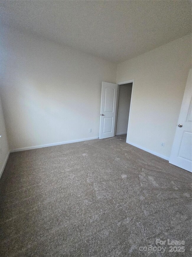 Building Photo - 6439 Prosperity Church Rd