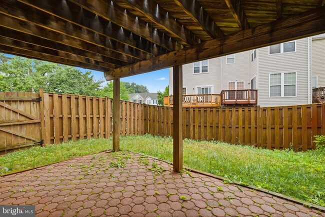 Building Photo - 45570 Trestle Terrace
