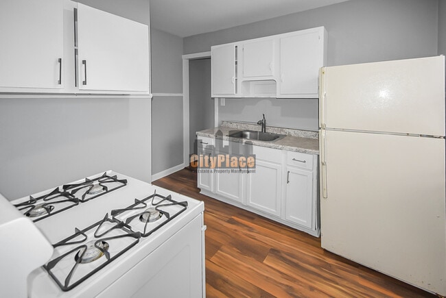 Building Photo - 4726 E 34th St