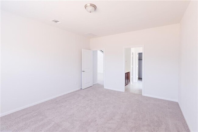 Building Photo - 245 Crystal Brook Dr