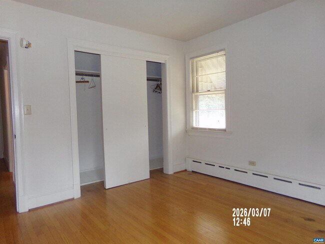 Building Photo - 127 Buckingham Cir