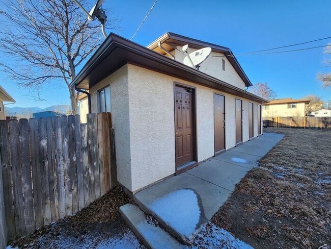 Building Photo - Cozy 2-Bed, 1-Bath Apartment – Upper Level with Covered Outdoor Space!