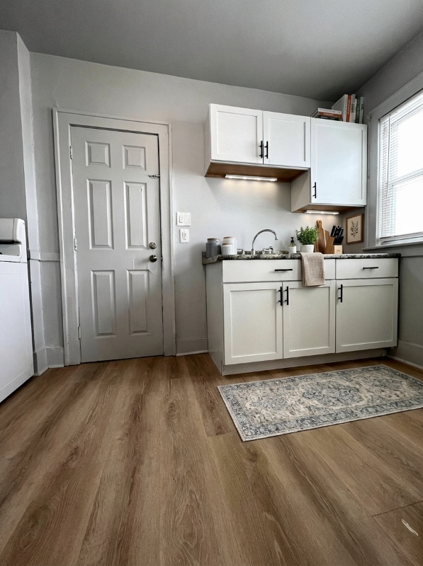 Building Photo - 138 E Henry St