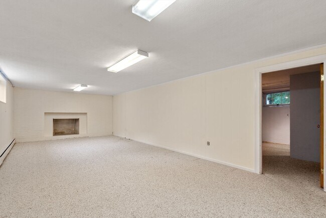 Building Photo - 61 Sevland Rd