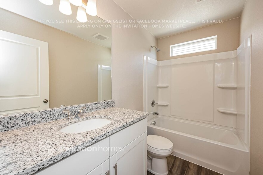 Building Photo - 9358 Oro City Loop