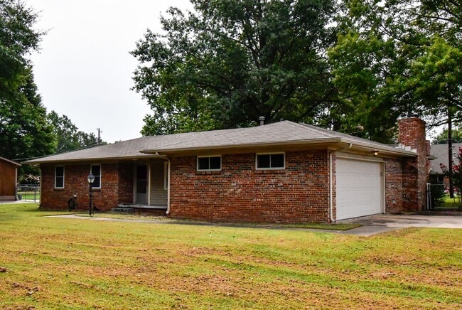 Building Photo - Bixby Single Story Ranch in Great Location!