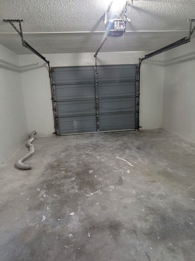 Building Photo - 8085 Omaha Cir