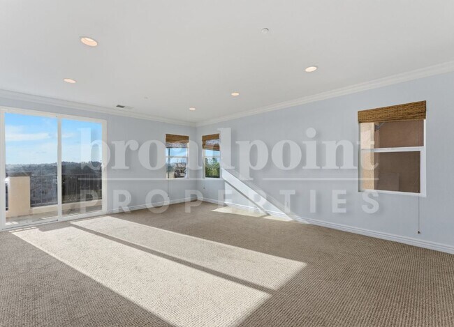 Building Photo - 1672 N Las Flores Dr