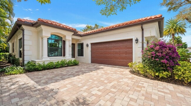 Building Photo - 2055 Regents Blvd