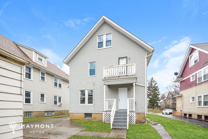 Building Photo - 3355 Desota Ave