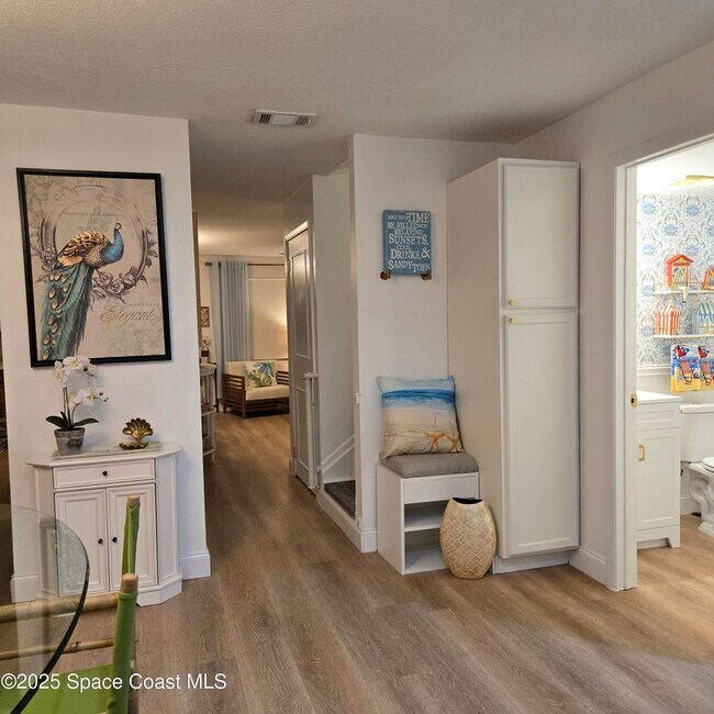 Building Photo - 8761 Ilex Ct