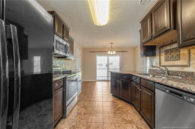 Building Photo - 355 Lockwood Dr