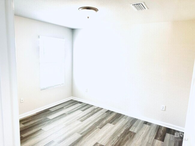 Building Photo - 394 Preston Wy