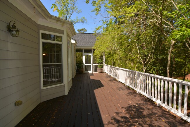 Building Photo - Beautiful, spacious home in The Preserve