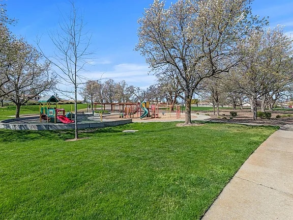 Building Photo - 1411 Raeburn Way