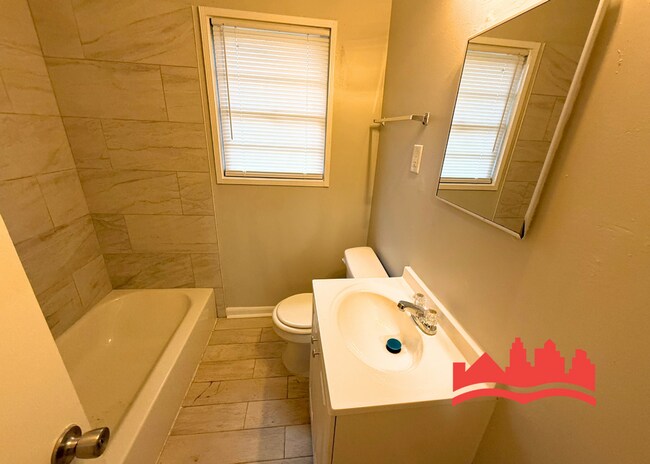 Building Photo - 3453 Madewell St