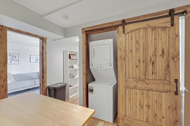 Building Photo - Gorgeous Lock-off on top of Mt Baldy, 2BD/2BA