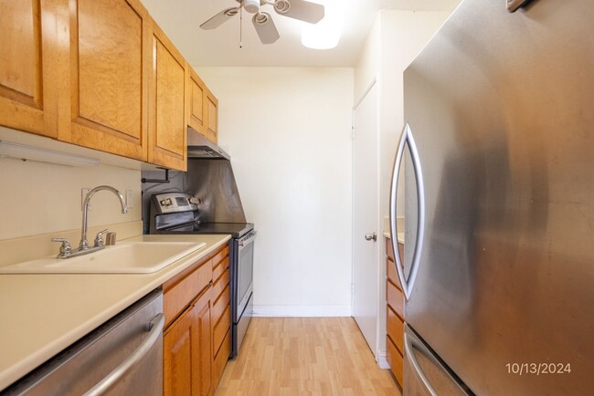 Building Photo - WAIKIKI LIFESTYLE 1BR/1BA/1PKG UNIT IN THE...