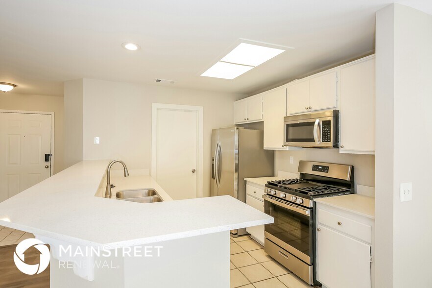 Building Photo - 5324 N Padero Dr
