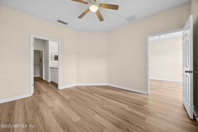 Building Photo - 12301 Kernan Forest Blvd