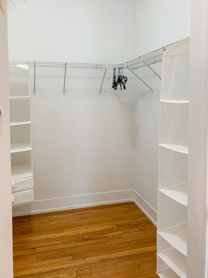 Building Photo - 538 W Cornelia Ave