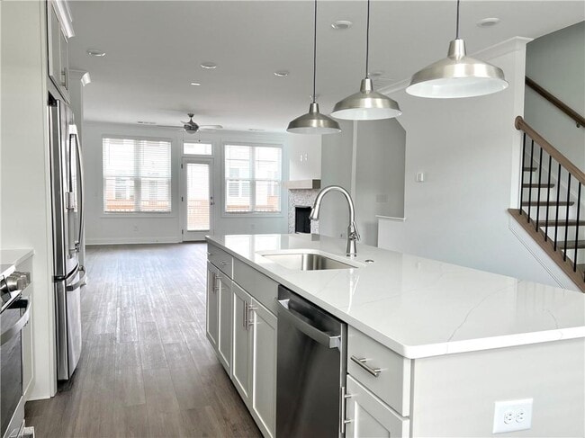 Building Photo - 3589 Myron Pl