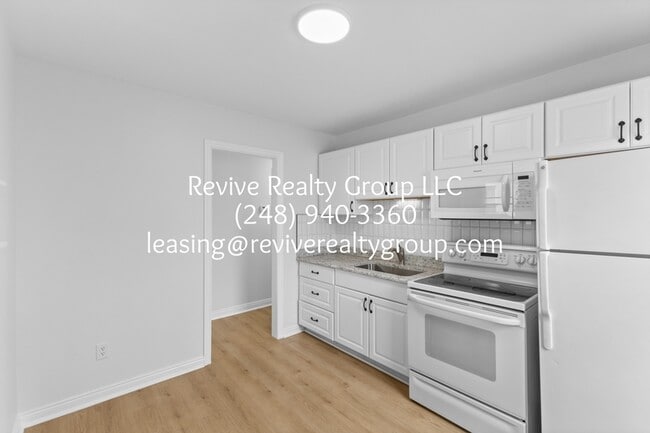 Building Photo - 25630 Tecla Ave