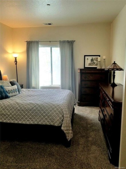 Building Photo - 7394 S Alkire St