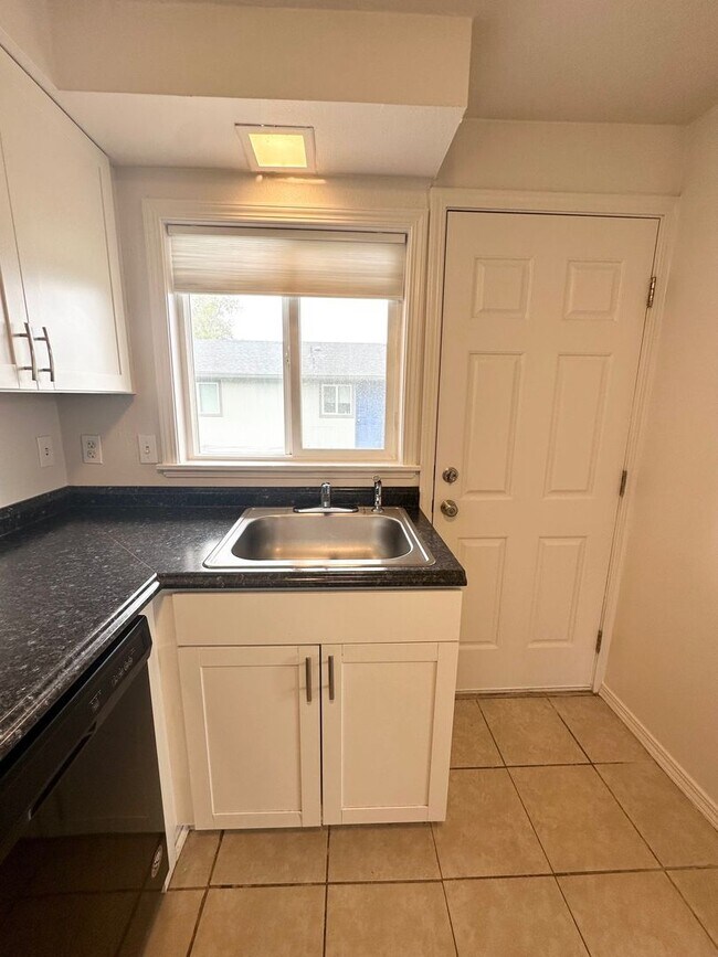 Building Photo - 207 N Indiana Ave