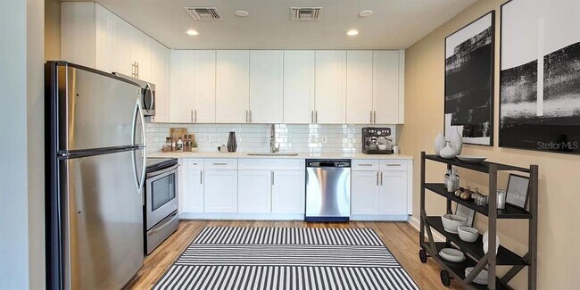 Building Photo - 55 W Church St