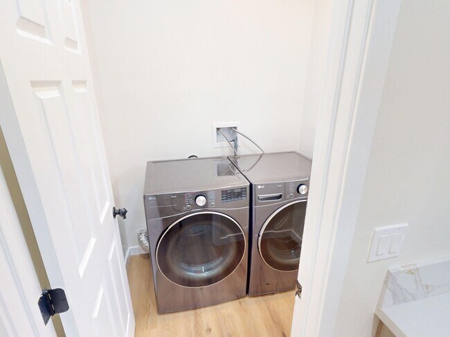 Building Photo - 5418-5420 Baja Drive