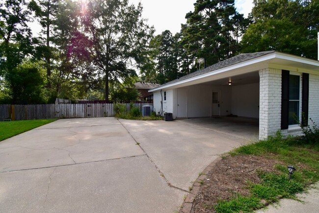 Building Photo - 4 Bed 2.5 Bath Home in Ruston