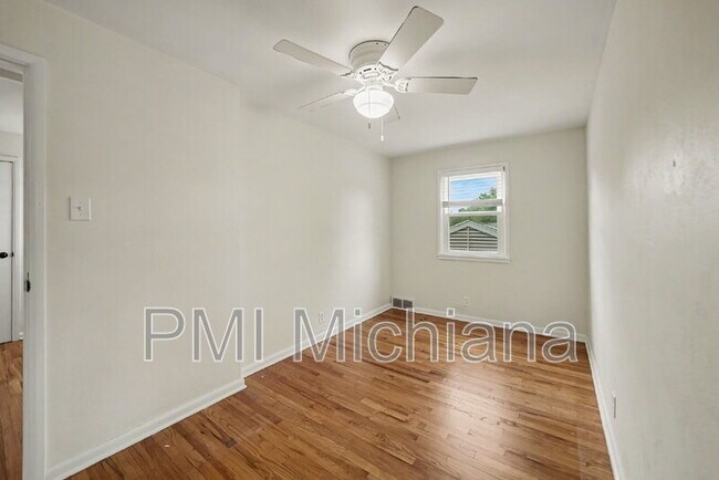 Building Photo - 510 E Pokagon St