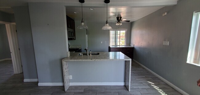 Building Photo - 4255 1/2 Altadena Ave.