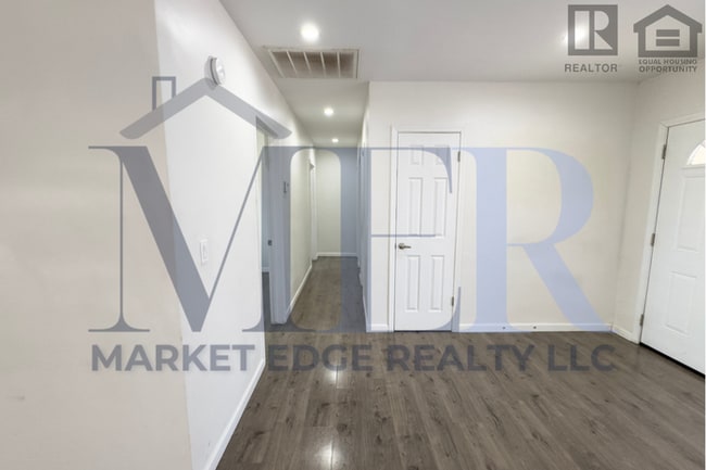 Building Photo - 4Bed/2Bath House at Alma School Rd/Ray Rd! Ready for Immediate Move-In! -- FENCED-IN YARD! NO HOA!