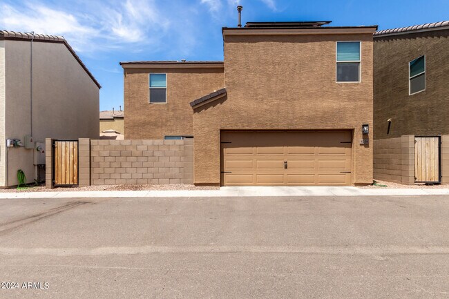 Building Photo - 8216 W Albeniz Pl