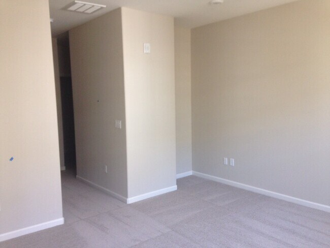 Master - 518 Barcelona Loop