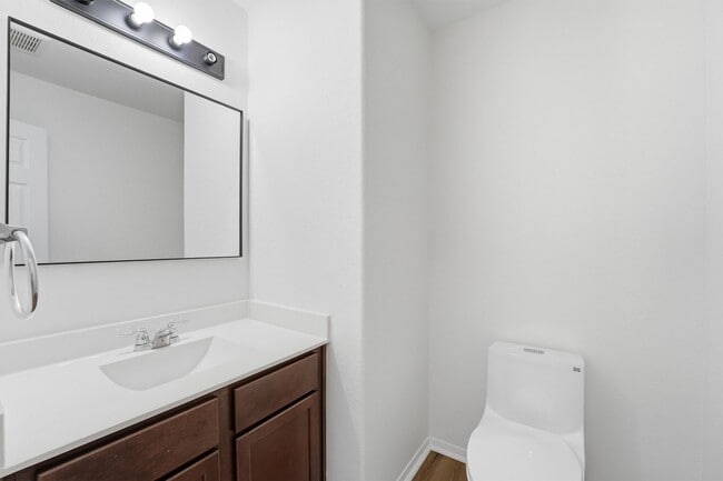 Building Photo - 16417 Olive Sparrow Dr