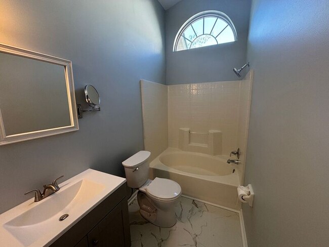 Building Photo - 3307 Crowell Ln