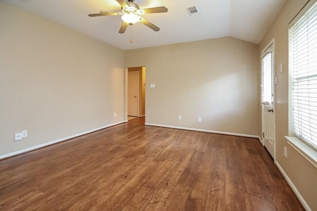 Building Photo - 22926 Sugar Bear Dr