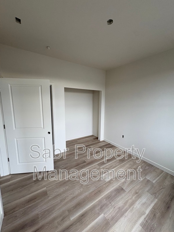 Building Photo - 1520 N Bryant St