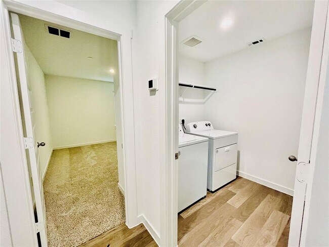 Building Photo - 3807 Bartlett Spgs Ct