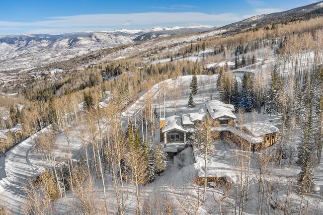 Building Photo - 379 Divide Dr