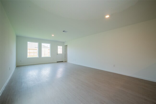 Building Photo - 6147 Sunburst Scarlet St