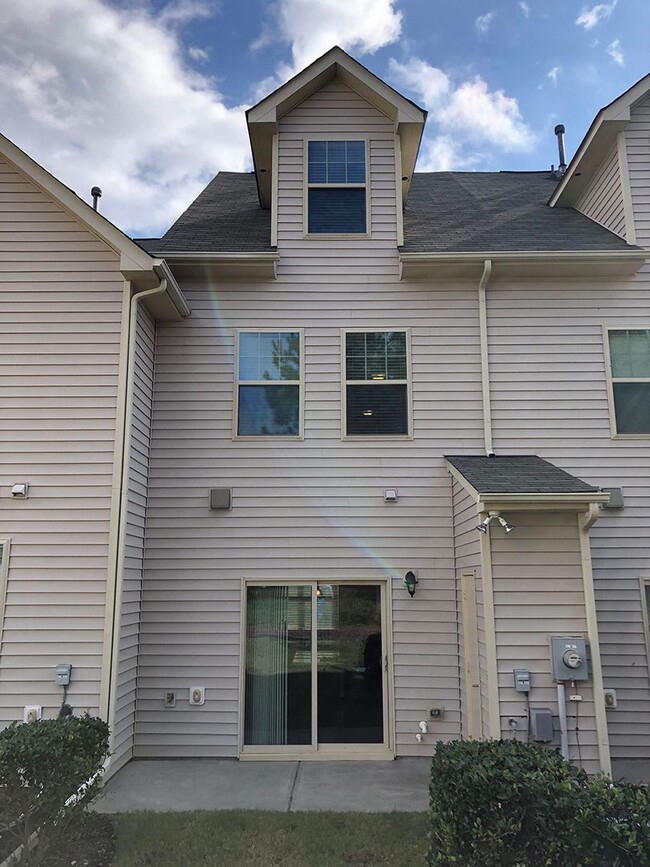 Building Photo - 108 Panamint Dr