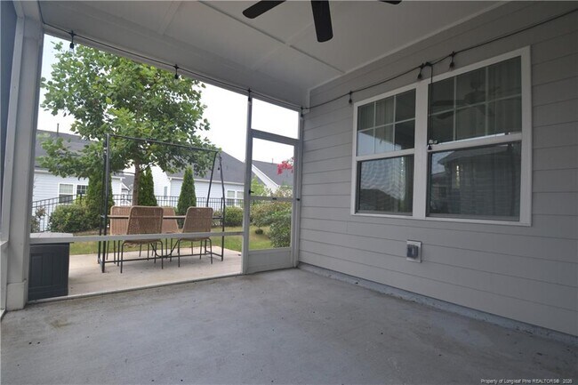 Building Photo - 977 Bristol Bridge Dr