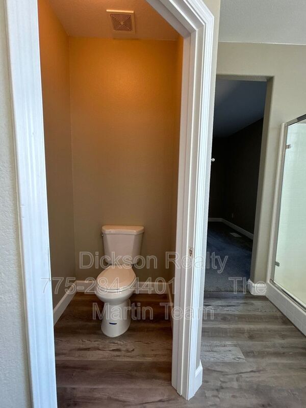 Building Photo - 600 Panama Dr