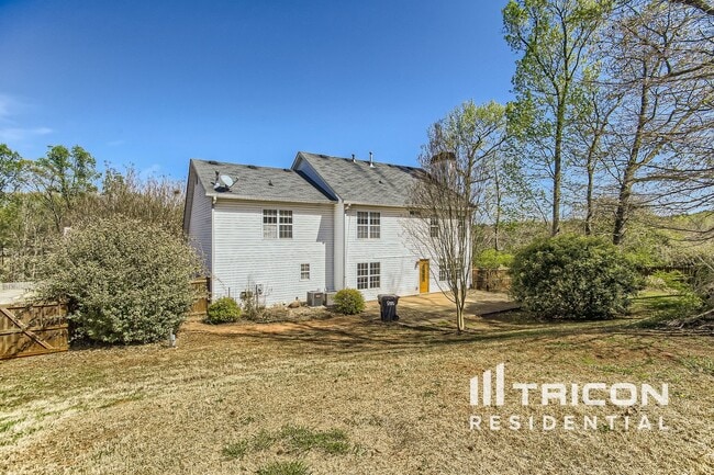Building Photo - 307 Mandy Rose Trce