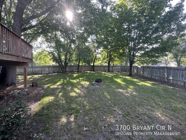 Building Photo - 3700 Bryant Cir